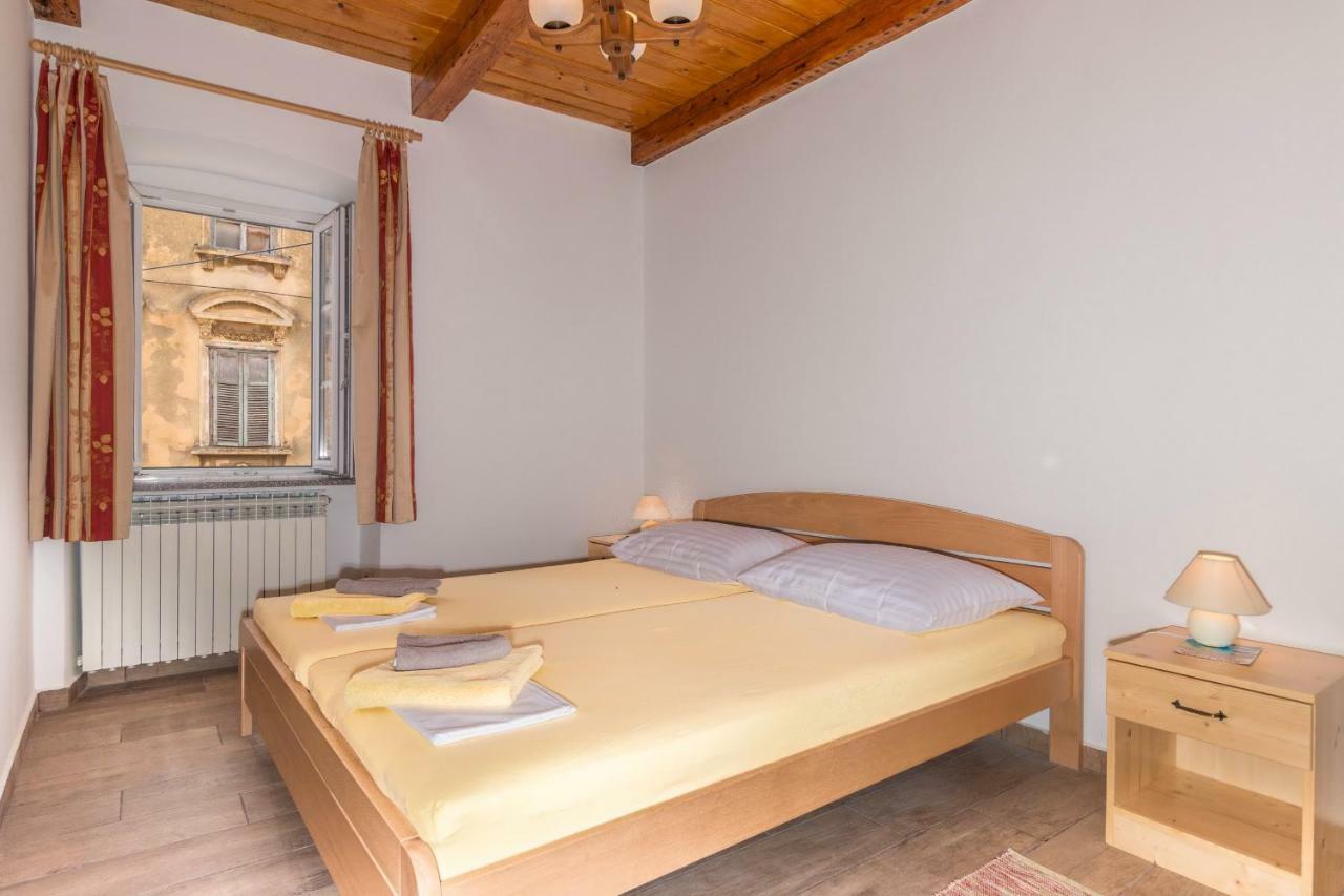 Apartman Sare Crikvenica Luaran gambar